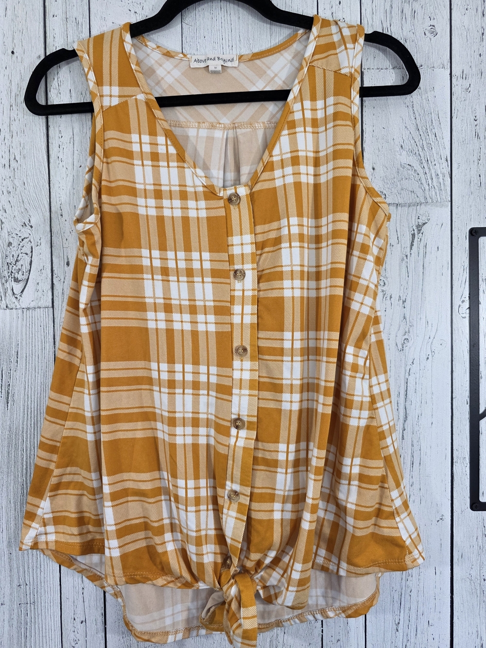Above and Beyond Mustard Plaid Button Front Tank  Size Medium Fall Casual